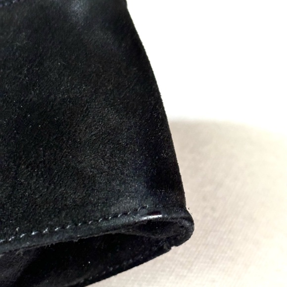 Auth. Chanel CC Logo Black Suede Chain Key Holder Case Pouch - Picture 7 of 11